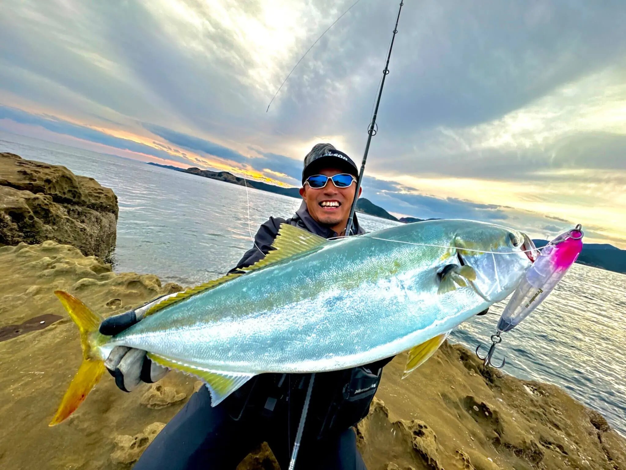 Catching Yellowtail from Shore